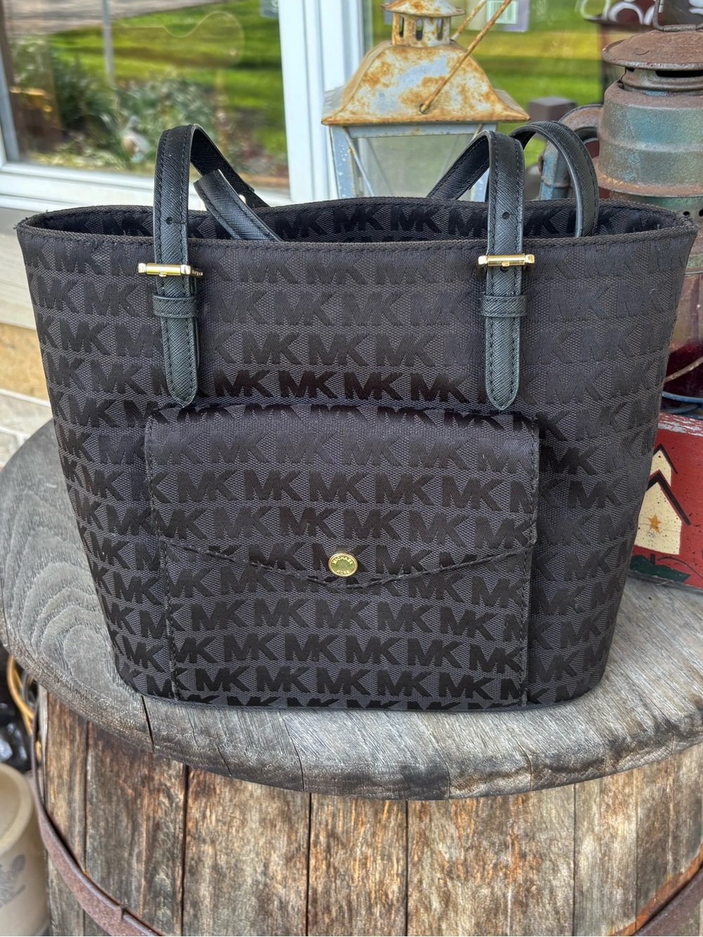 Michael Kors Black Jet Set Signature‎ Canvas Tote with Front Pocket